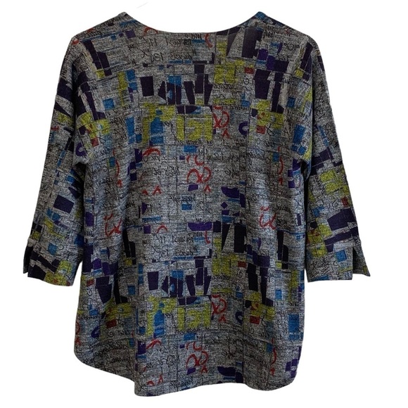 INOAH  - SIZE MEDIUM - GOTH STYLE GRAFFITI LIKE PRINT - MULTI COLORED - B11 - Picture 2 of 14